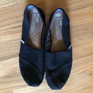 Black Toms canvas shoes